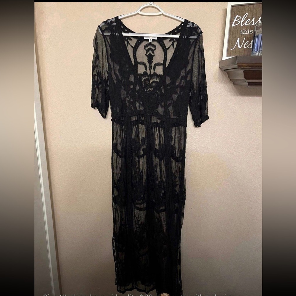 Lace Maxi Dress